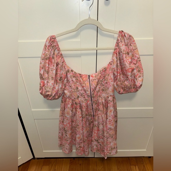 PHORCHIA MINI DRESS - IN FLEUR PRINT
SHOWPO size US 6 - Picture 7 of 8